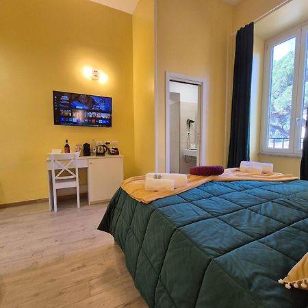 Residenze Serventi Longhi Rome Bagian luar foto
