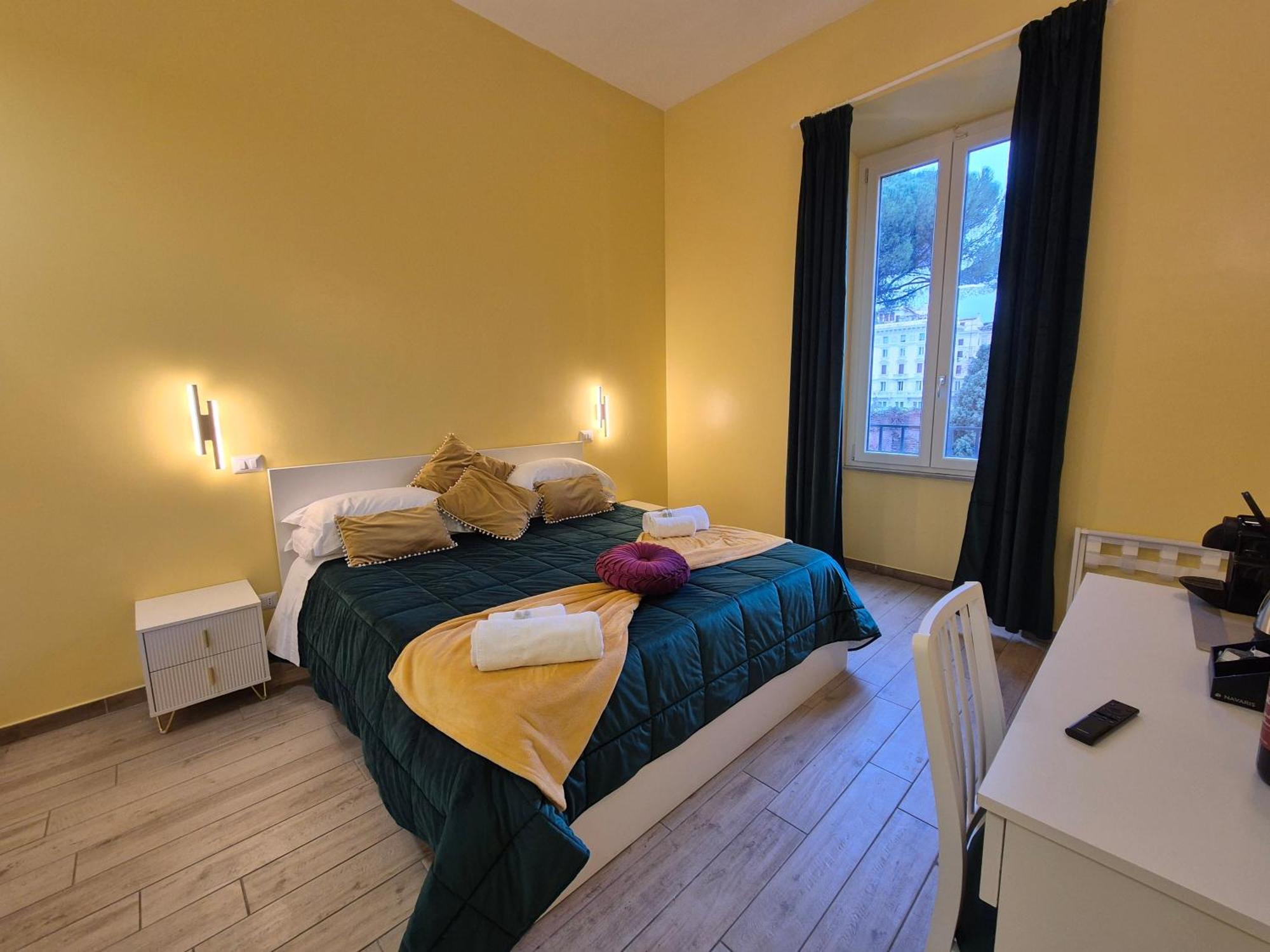 Residenze Serventi Longhi Rome Bagian luar foto